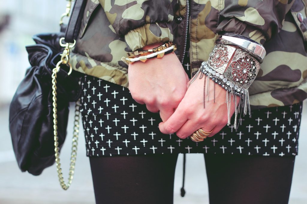 woman wearing bracelets