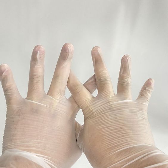 vinyl gloves